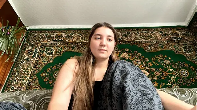 Snapshot of JanineThielman chatting on 07.22.26 JanineThielman online show from 07.22.26