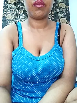 Snapshot of Queen-miyasi chatting on 07.25.26 Queen-miyasi online show from 07.25.26