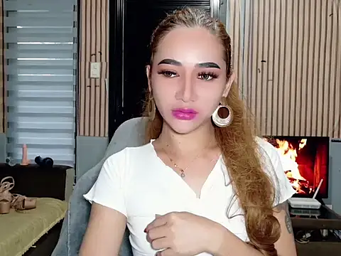 Snapshot of Demonsfuck chatting on 07.18.26 Demonsfuck online show from 07.18.26