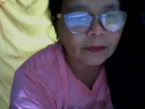 Snapshot of Flowerblossom123 chatting on 05.22.26 Flowerblossom123 online show from 05.22.26