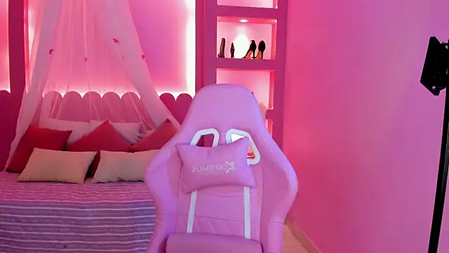 Holy Lux online show from 02.27.26