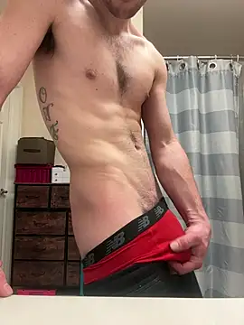 Snapshot of Aarondeweese27 chatting on 03.02.26 Aarondeweese27 online show from 03.02.26