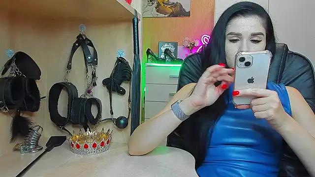 Snapshot of KristiTopxx chatting on 09.08.25 KristiTopxx online show from 09.08.25