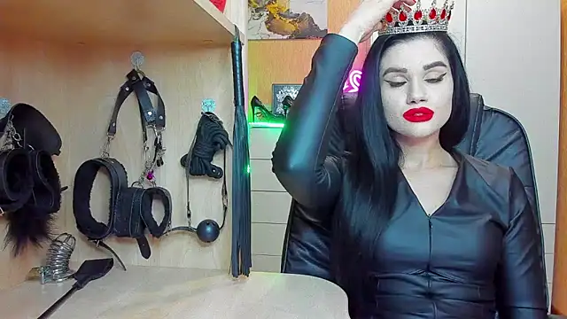 Snapshot of KristiTopxx chatting on 09.26.25 KristiTopxx online show from 09.26.25