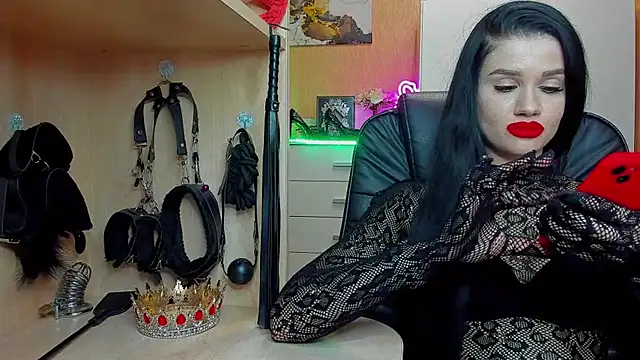 Snapshot of KristiTopxx chatting on 02.21.26 KristiTopxx online show from 02.21.26