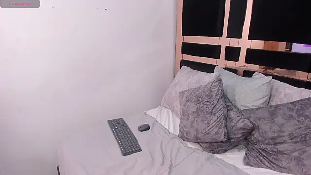 ursafrost online show from 03.25.26