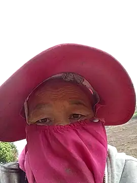 heesuu11 online show from 04.01.26