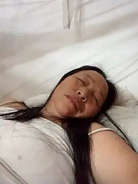 heesuu11 online show from 04.18.26