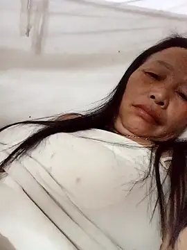 heesuu11 online show from 04.19.26