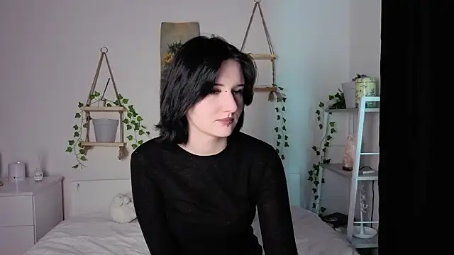 Yuki Shiro online show from 03.05.26