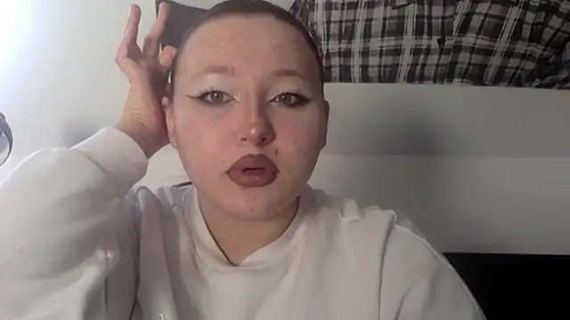 Snapshot of AriaWet chatting on 03.13.26 AriaWet online show from 03.13.26