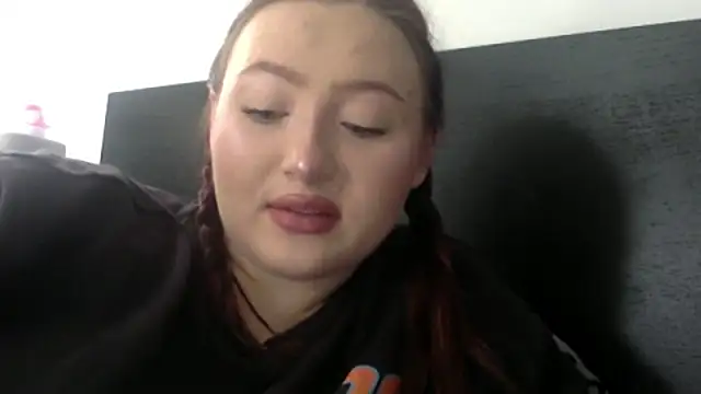 Snapshot of AriaWet chatting on 03.16.26 AriaWet online show from 03.16.26