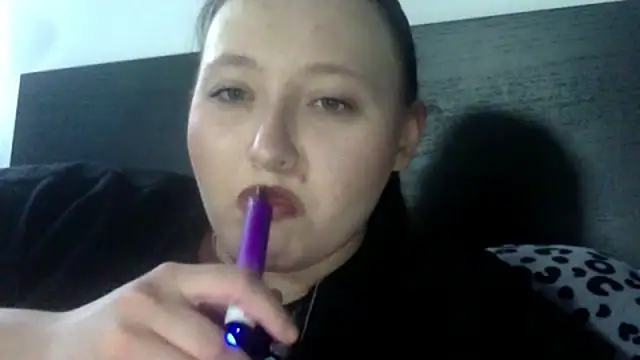 Snapshot of AriaWet chatting on 03.18.26 AriaWet online show from 03.18.26