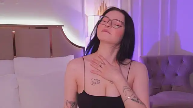 CindyMil online show from 05.01.26