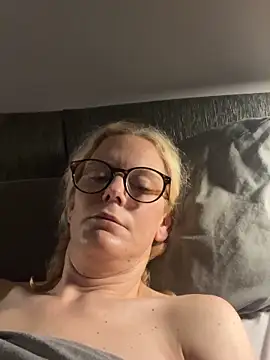 Amelie BlondeXX online show from 03.03.26