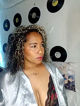 Snapshot of medusafox_ chatting on 03.26.26 medusafox online show from 03.26.26