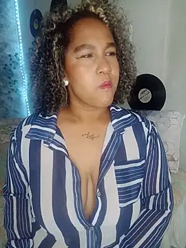 medusafox  online show from 05.15.26