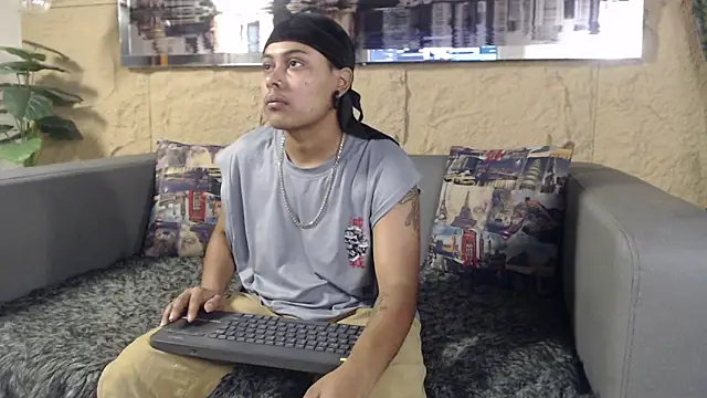 Noha  scott online show from 03.03.26