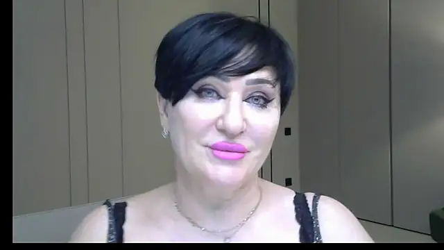 Snapshot of Kleotempt chatting on 04.27.26 Kleotempt online show from 04.27.26