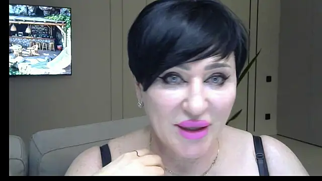 Snapshot of Kleotempt chatting on 04.30.26 Kleotempt online show from 04.30.26