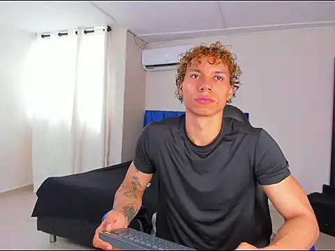 adam smiith1 online show from 03.10.26