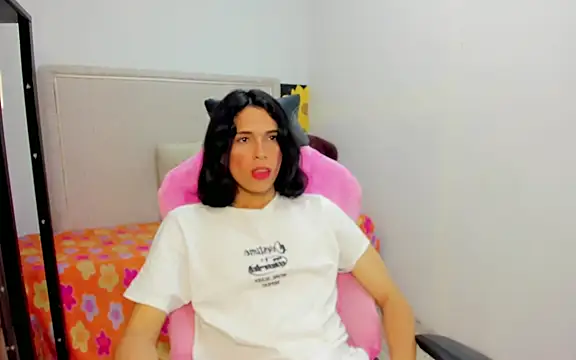 Larry craft online show from 04.04.26