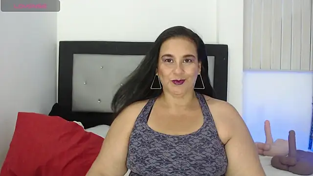 Sharlot curvy online show from 04.07.26