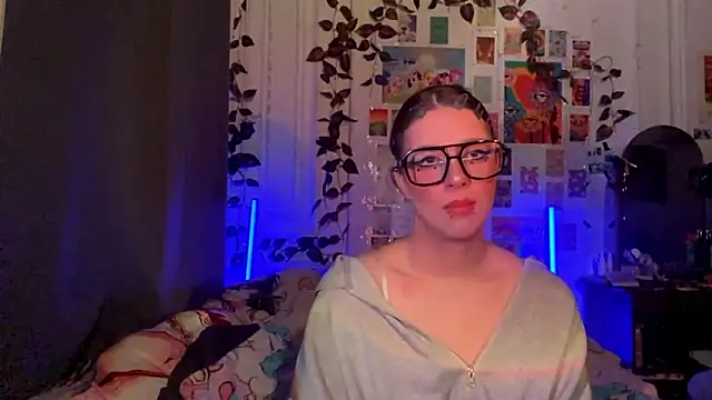 moonvampiq online show from 02.27.26