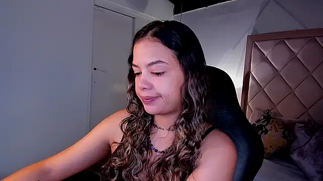 Snapshot of dulce_lyraa1 chatting on 05.29.26 dulce lyraa1 online show from 05.29.26