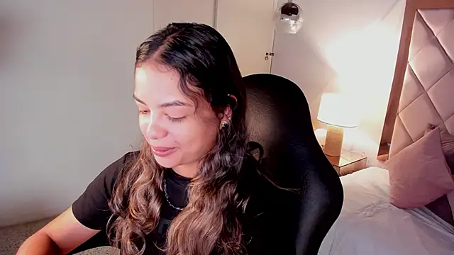 Snapshot of dulce_lyraa1 chatting on 06.03.26 dulce lyraa1 online show from 06.03.26