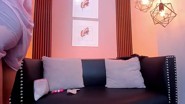 Elisasue online show from 05.08.26