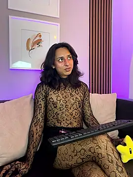 Elisasue online show from 05.17.26