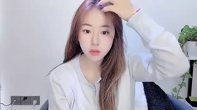 Snapshot of Baixi-01 chatting on 04.29.26 Baixi-01 online show from 04.29.26