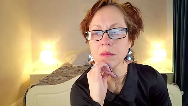 LioraWeiss online show from 03.12.26