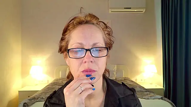 LioraWeiss online show from 03.14.26