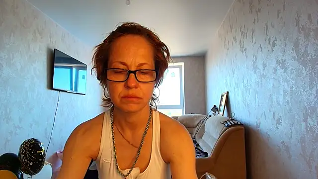 LioraWeiss online show from 05.18.26