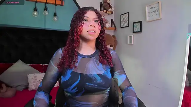 Snapshot of nathasha_ebony chatting on 03.17.26 nathasha ebony online show from 03.17.26