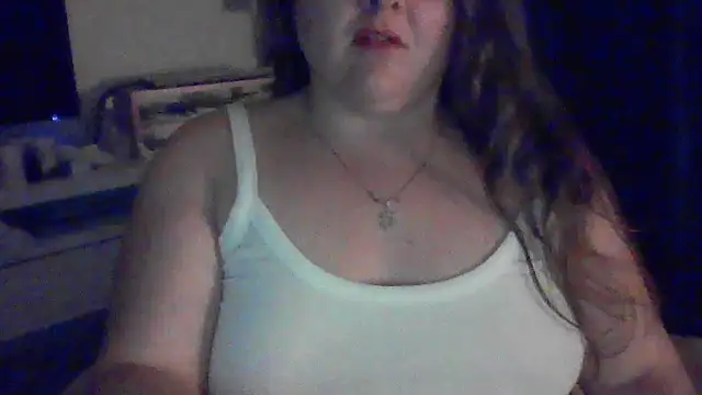 Snapshot of crystalizzze chatting on 06.07.26 crystalizzze online show from 06.07.26