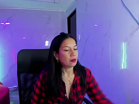 Megan Collinss1 online show from 04.14.26