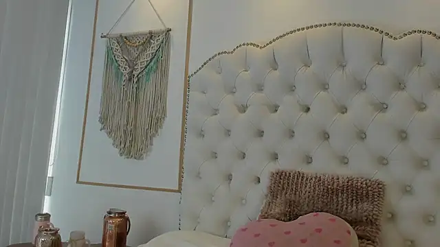 Sara funy online show from 05.06.26