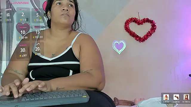Snapshot of mariana_villa72 chatting on 03.04.26 mariana villa72 online show from 03.04.26
