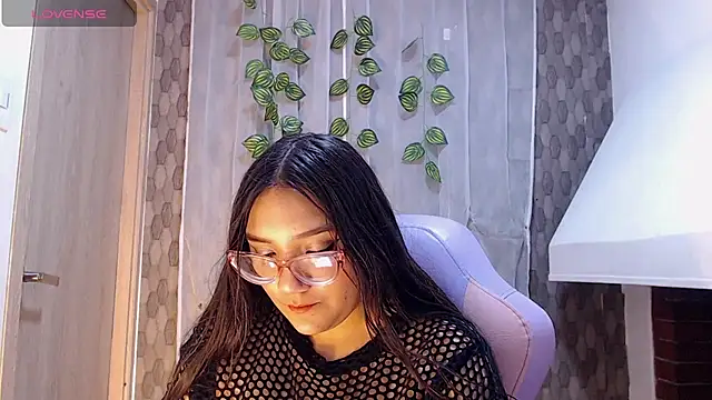 Snapshot of anyela_donecm chatting on 04.06.26 anyela donecm online show from 04.06.26