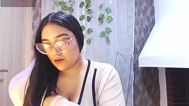 Snapshot of anyela_donecm chatting on 04.07.26 anyela donecm online show from 04.07.26