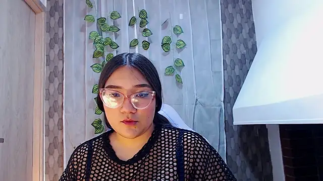 Snapshot of anyela_donecm chatting on 04.08.26 anyela donecm online show from 04.08.26