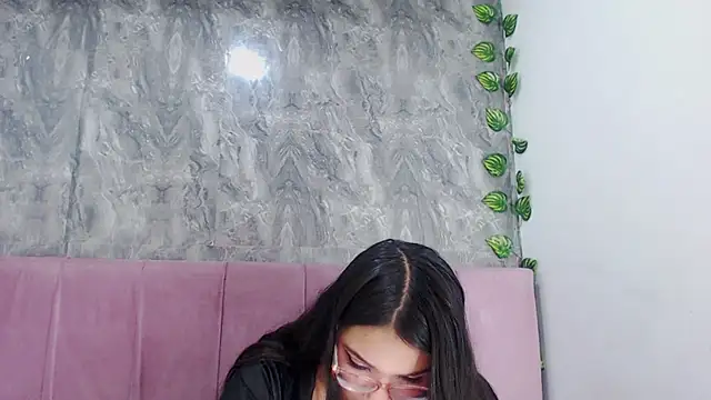 anyela donecm online show from 05.20.26