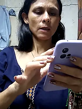 Snapshot of yuliitza4 chatting on 03.18.26 yuliitza4 online show from 03.18.26