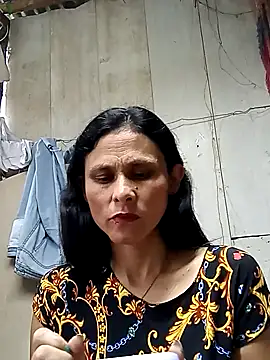 Snapshot of yuliitza4 chatting on 03.29.26 yuliitza4 online show from 03.29.26