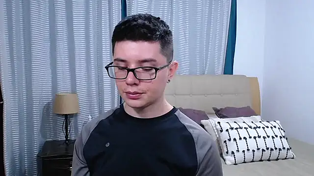 Snapshot of BlackFoXXX69 chatting on 05.04.26 BlackFoXXX69 online show from 05.04.26