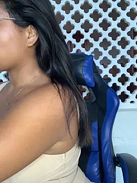 Coraline em online show from 03.30.26