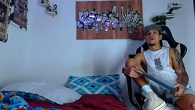 AdamsDvi online show from 04.22.26